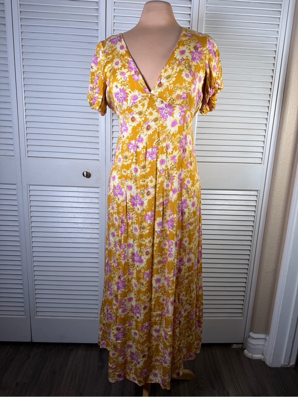 Rewind Floral Open Back Maxi Dress Mustard Yellow Rayon Boho Cottagecore L